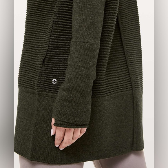 Lululemon Sit In Lotus Wrap II Merino Wool - Picture 2 of 8